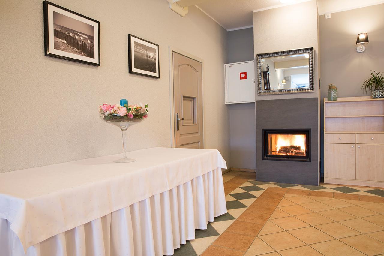 Osrodek Wczasowy Dagmor Bed & Breakfast Ustka Luaran gambar